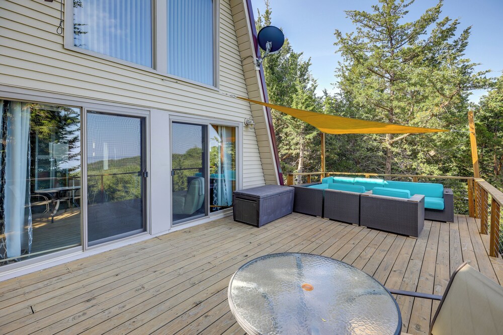 Crofton Cabin w/ Tiki Hut & Water Views! view 3