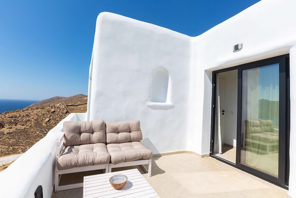 Apellon Mykonos Luxury Seaview Retreat