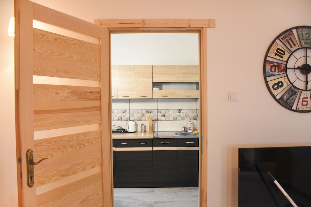 Cosy flat with balcony view 5