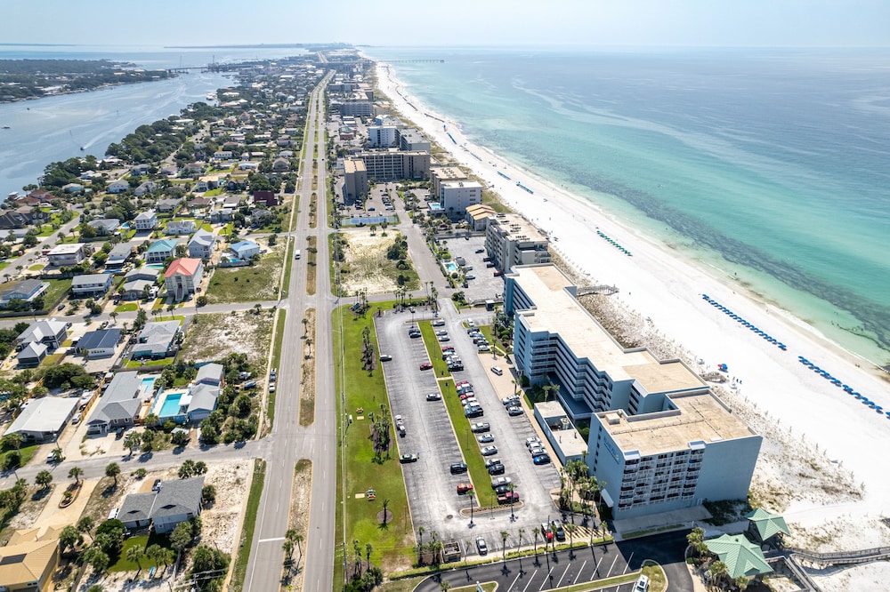 Islander Beach Resort 403 Condo