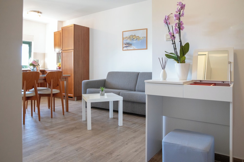 Amazing Lucija apartments-sea view