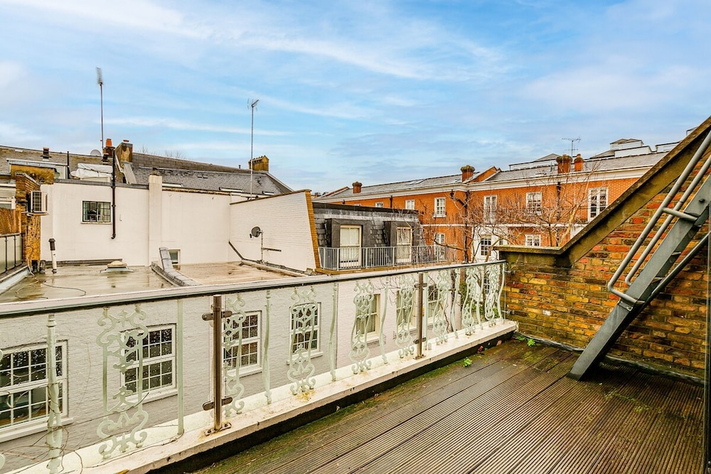 Charming Spacious 5 Bed Mews House - Kensington