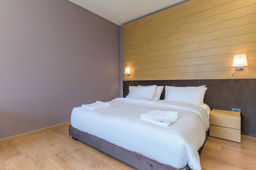 Jounieh Living - Residences by Local Host