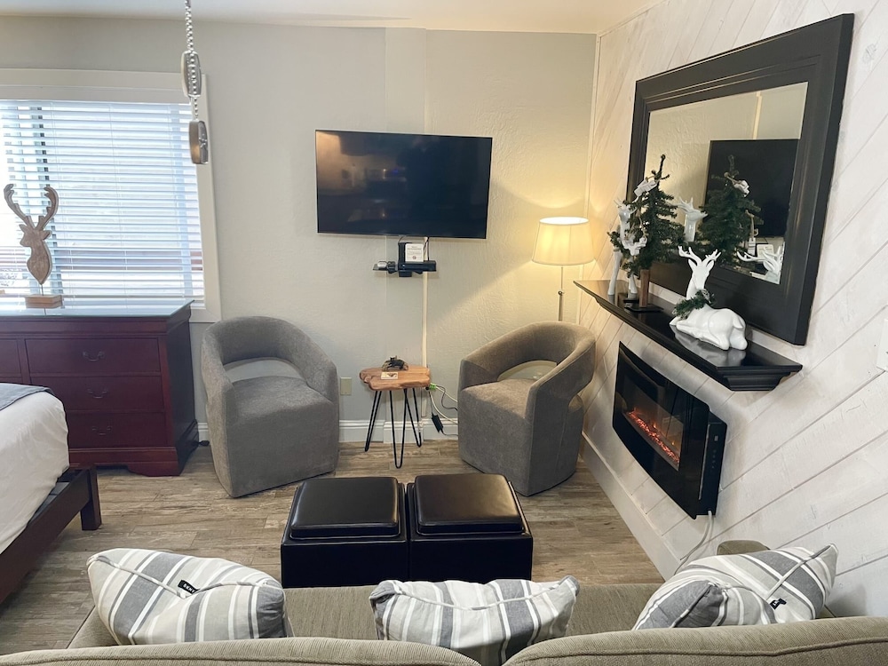 125 Bldg B Condo