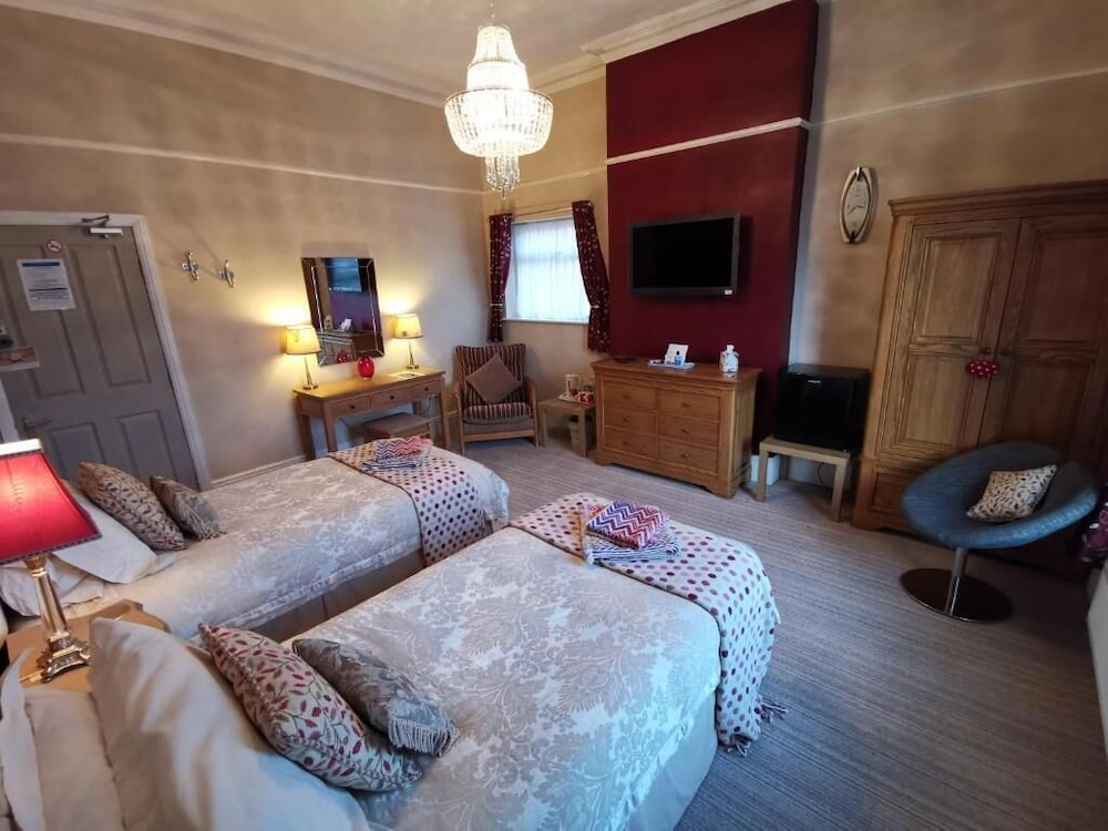 Southport Vacations - Vale House - Property Image 35