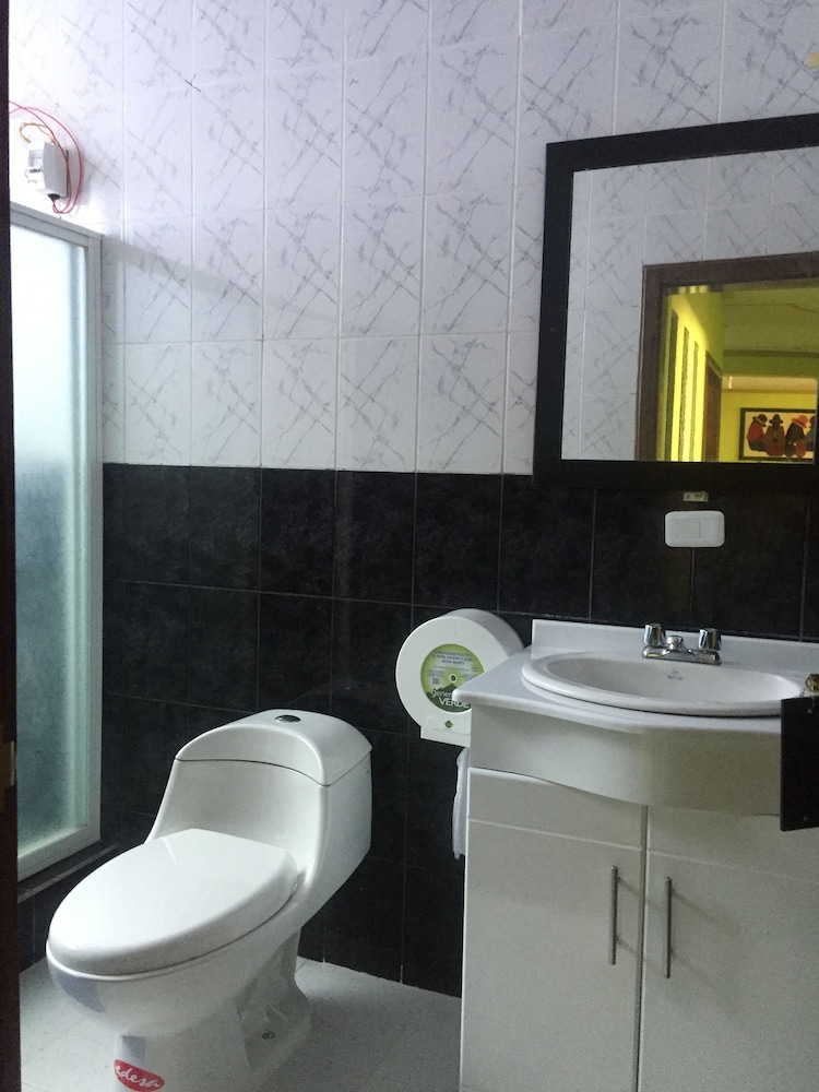 Hostal y Complejo recreacional La Playita de Monse