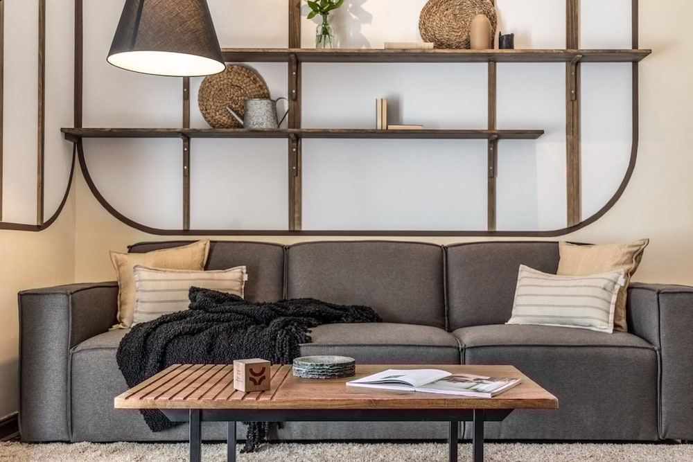 Uzer - 2 Bedrooms in Recoletos