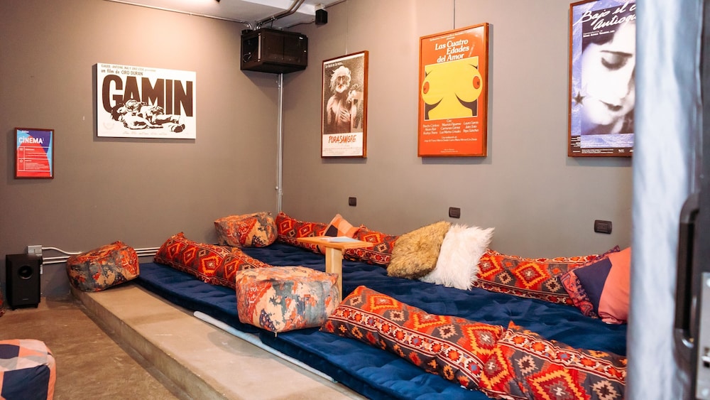 lounge