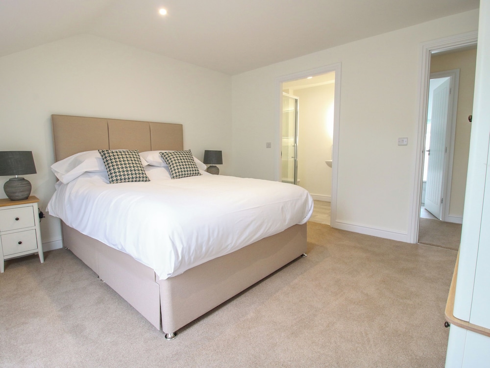 Doncaster Cottage
