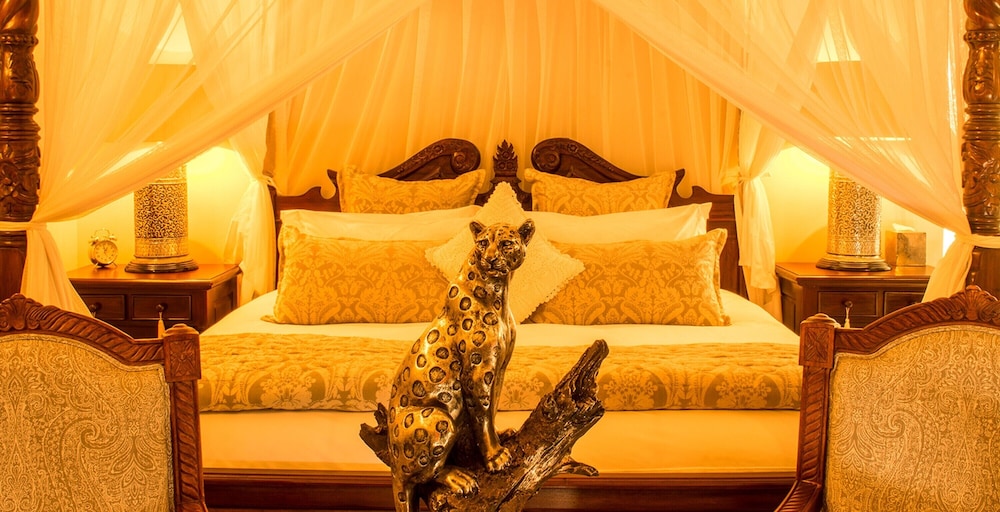 Elandela Private Game Reserve & Luxury Lodge