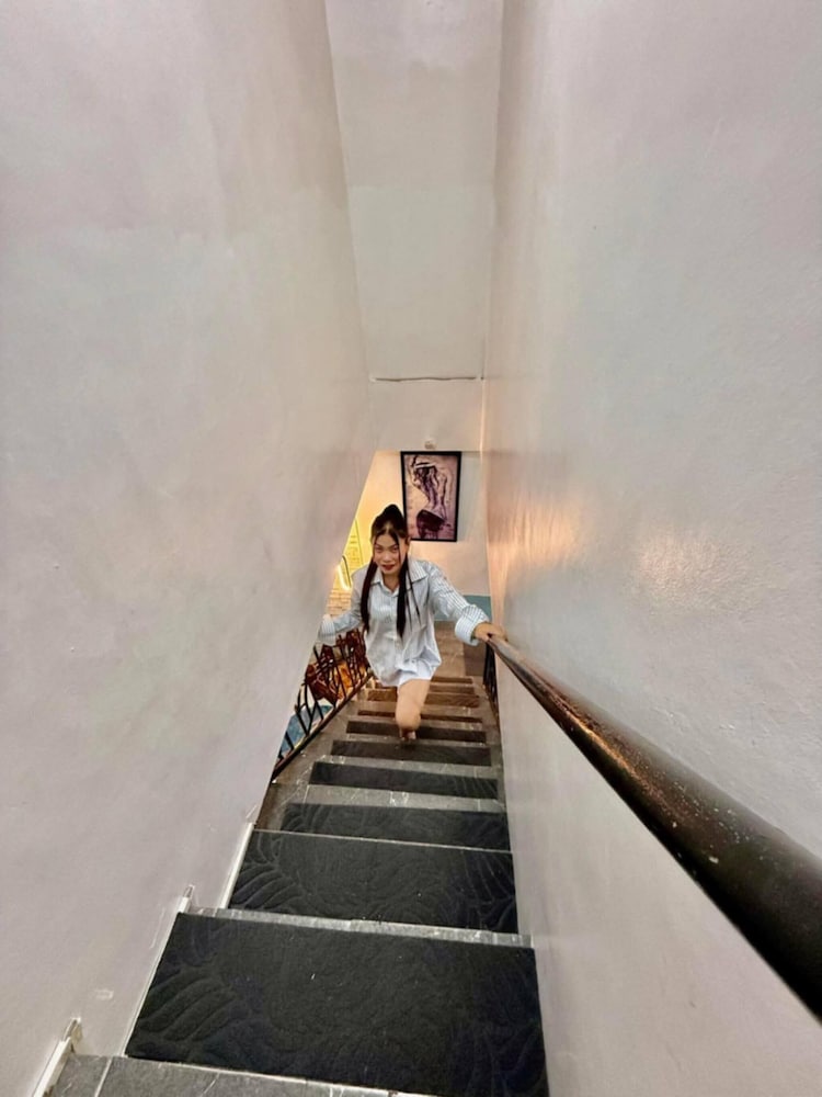 Axon Cozy Modern House #B Near The Walking Street