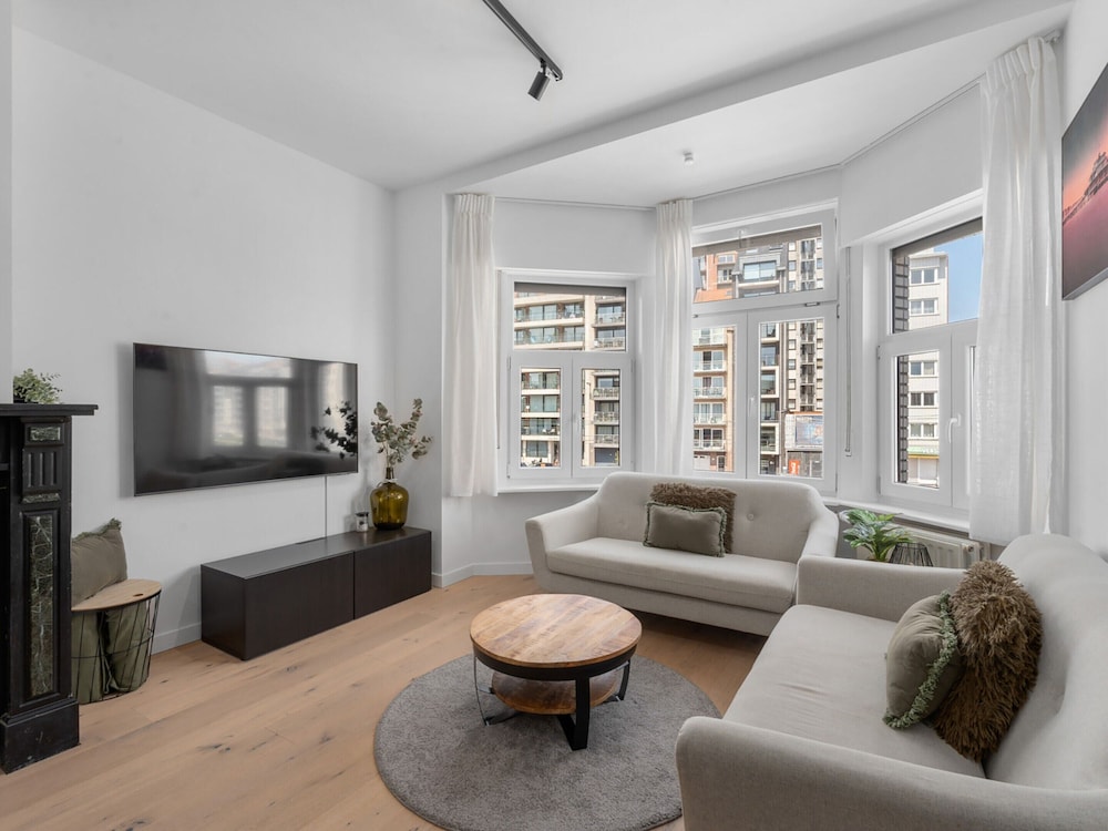 Renovated Apartment for Family