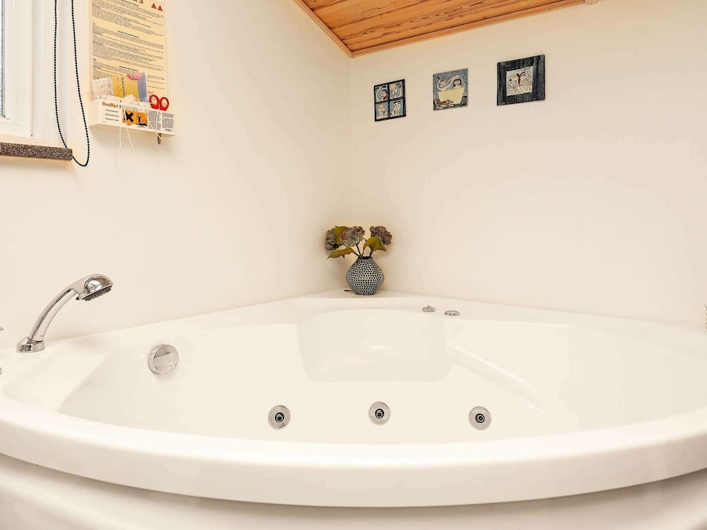 10 Person Holiday Home in Frostrup view 3