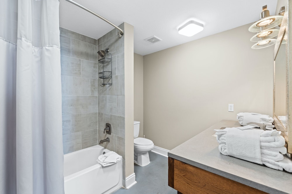 Calypso Beach Resort by Panhandle Getaways
