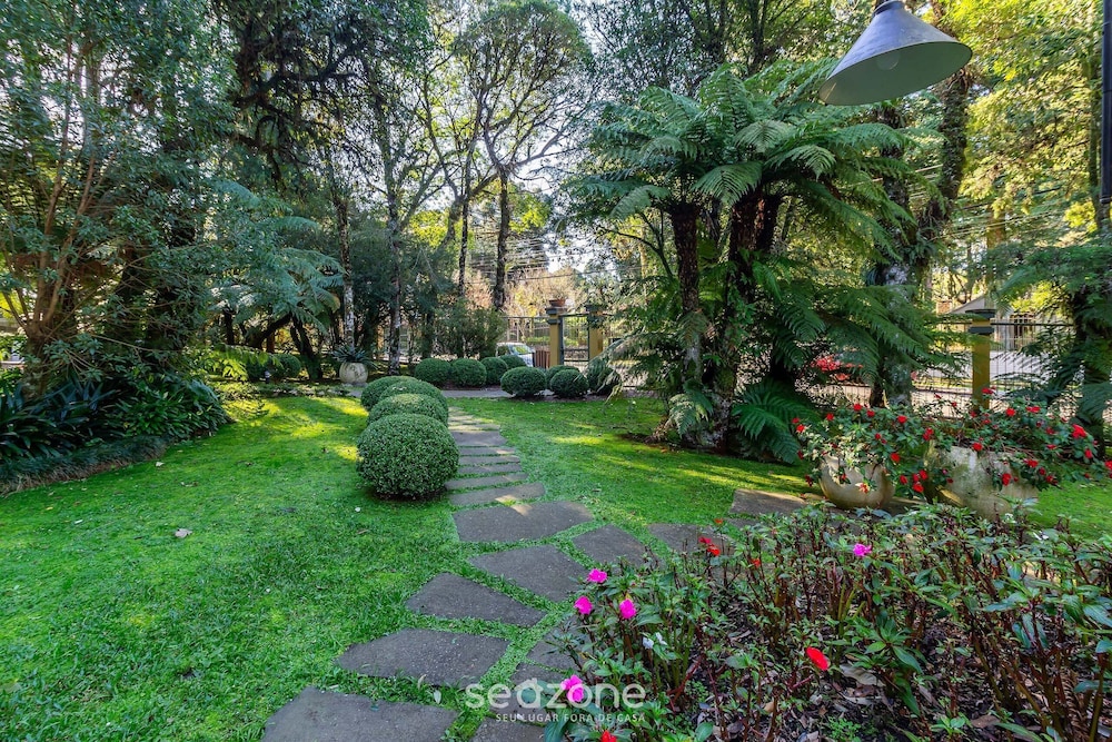 Apt w/ Fireplace 650m Mini Mundo Gramado Jpa102