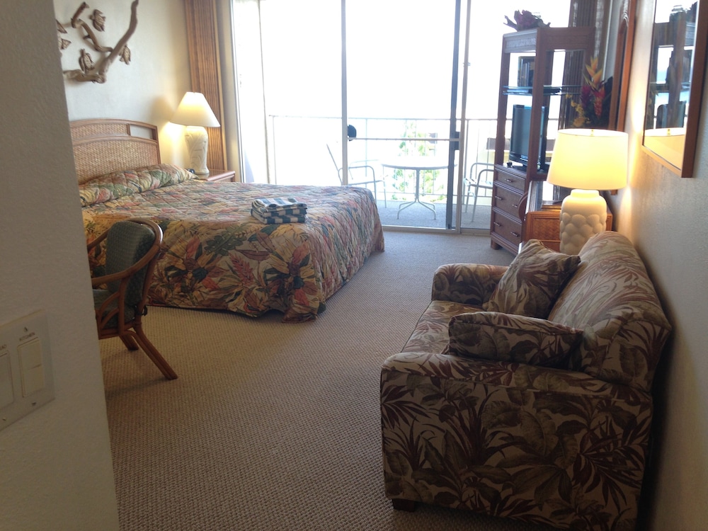 Royal Kahana Resort by rkmaui