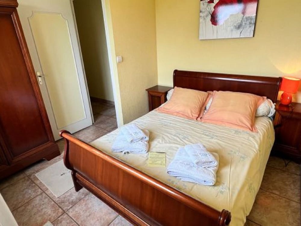 Attractive Holiday Home With Garden