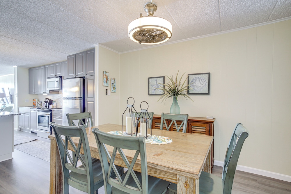 Heated Pool + Views: Beachfront Ocean City Gem