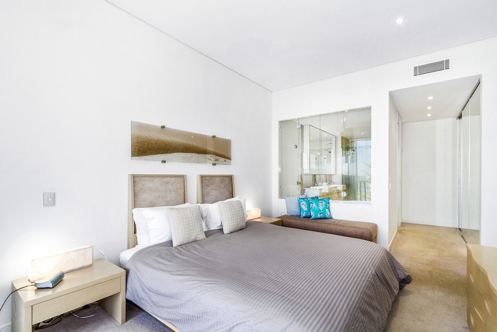 Luxury Apartments on Bells Boulevard
