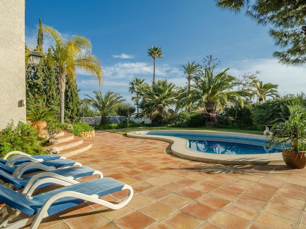 Sun-kissed Villa in Albir With Swimming Pool photo 5