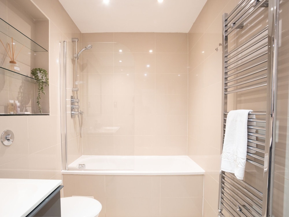 Premier Three Bedroom Bliss City View Shoreditch