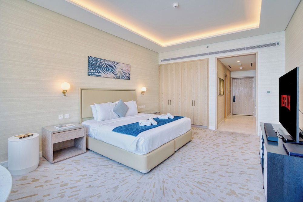 PVH - Modern Studio - Palm Tower