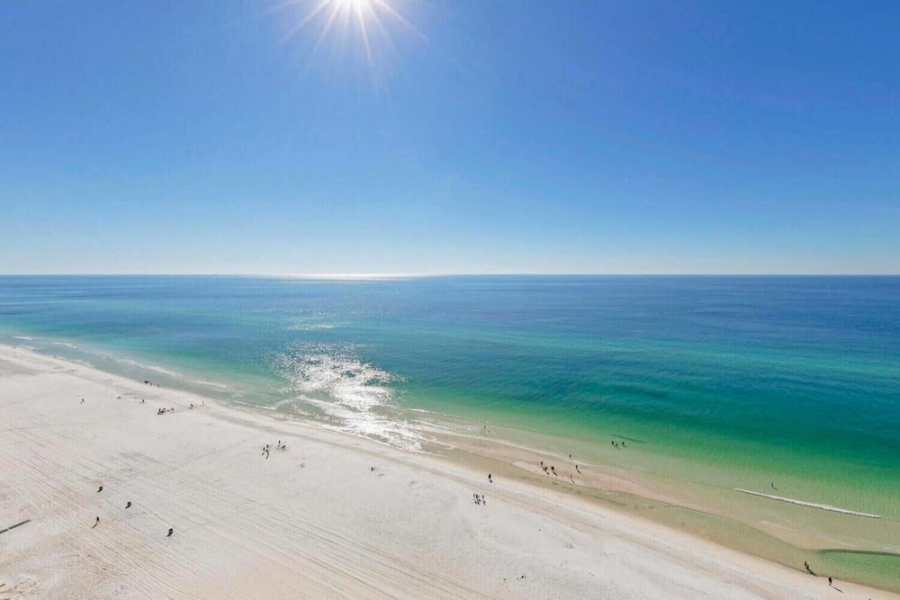 Majestic Beach Towers 1-1213