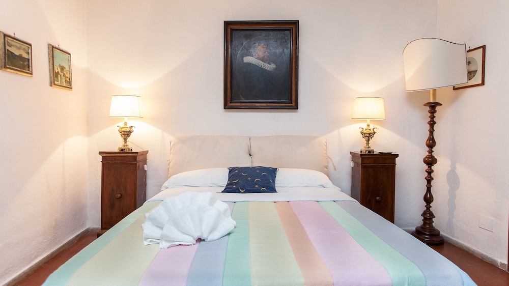 Rental in Rome Arco Ciambella Loft