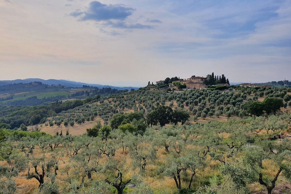 Relaxing Tuscan Country Near Florence