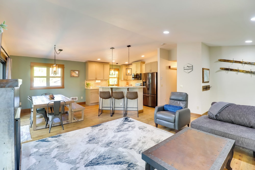 5 Mi to Whitefish Resort: Home w/ Shared Yard!