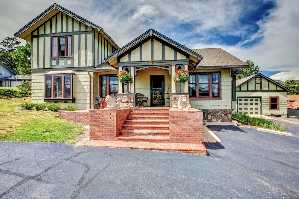 Bond Manor Vacation Home By Estes Park Homes 4 Bedroom Home by RedAwning - Property Image 2
