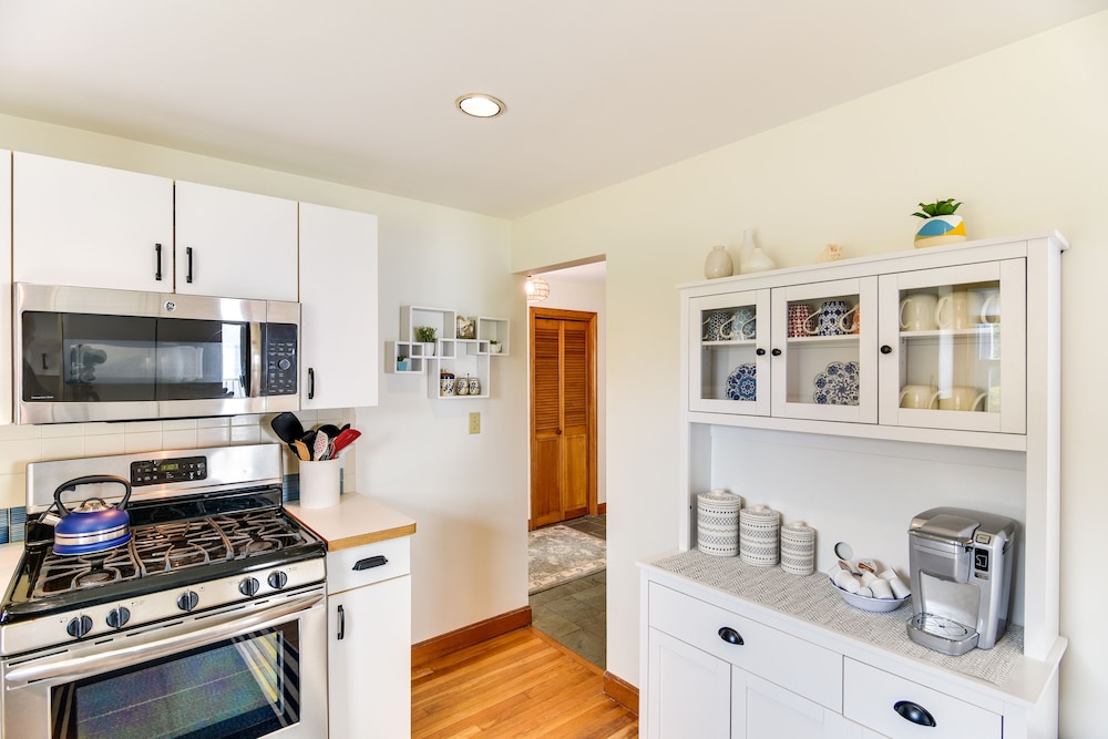 Waterfront Massachusetts Vacation Rental w/ Deck