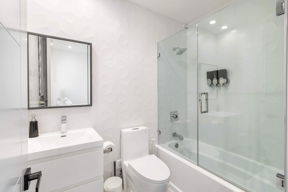 @ Marbella Lane - Luxi 4BR Haven w/ Skyscape Views