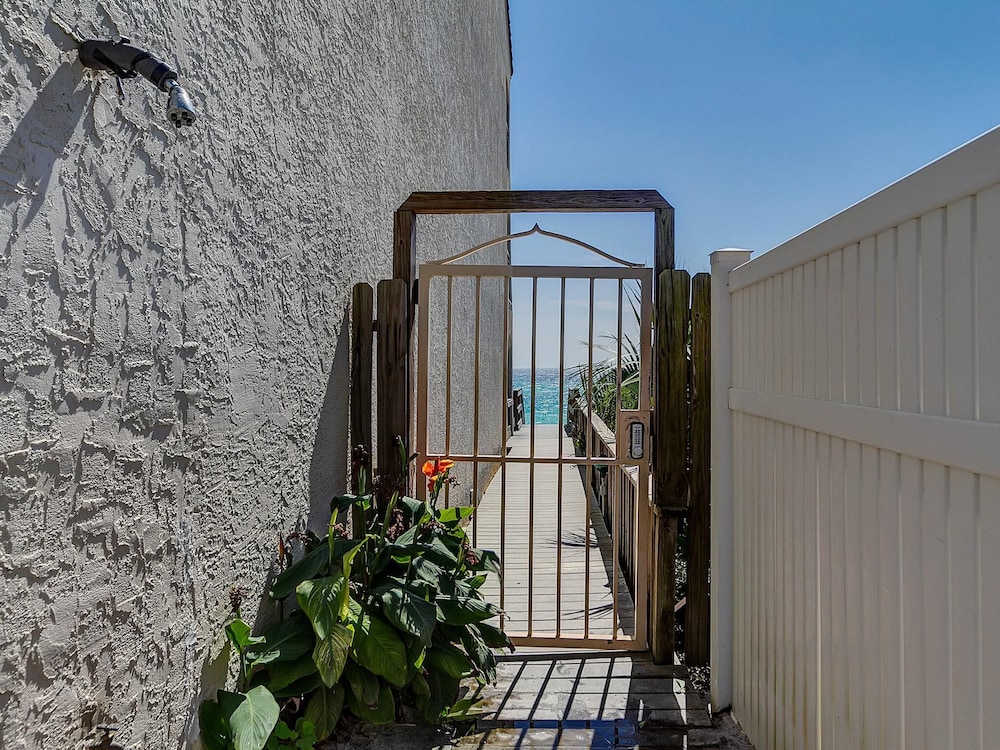 Dune Villas 6A