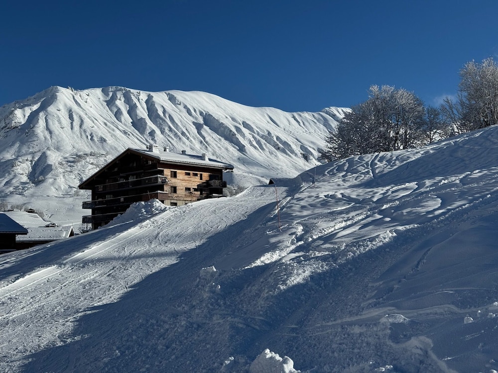 Le Lodge Monteva - Sur les pistes - Esc'Appart