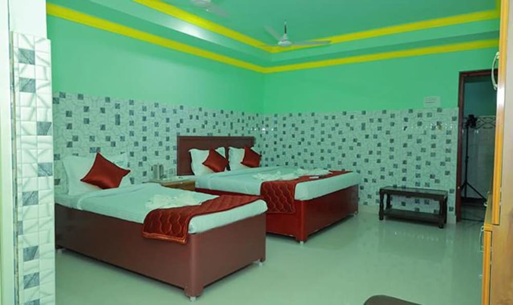 Fabhotel Amutham Residency
