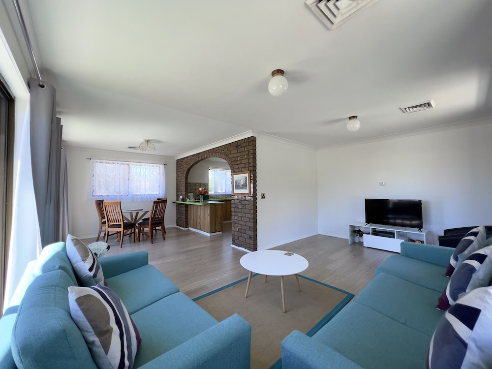 Albury Garden Court Motel