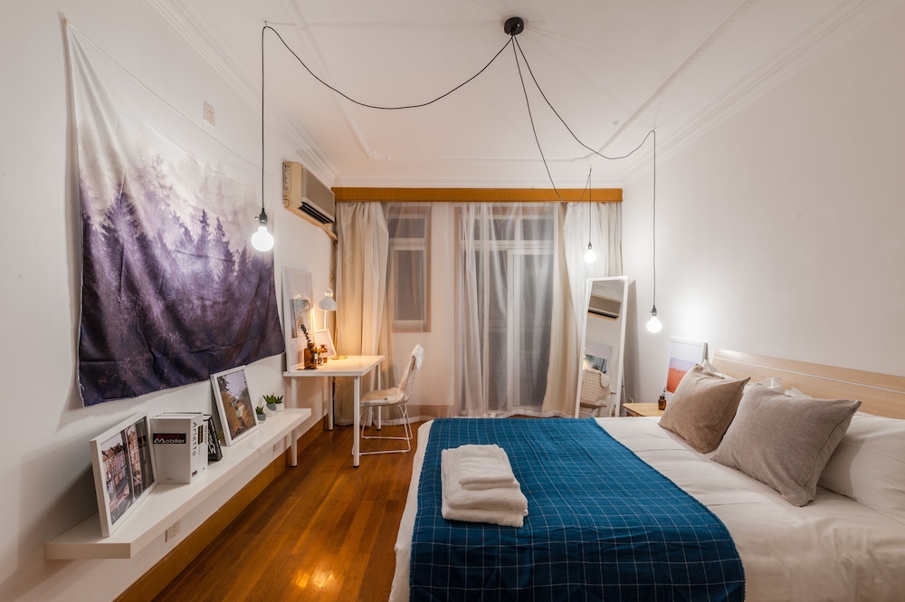 Qiyu Homestay - West Nanjing Road Branch