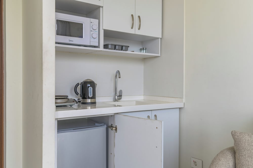 Gate 9 Tower -Studios & Apts Mar Mikhael
