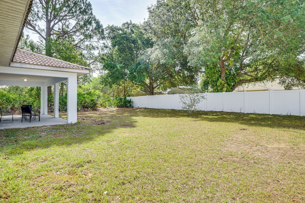 Pet-friendly Palm Coast Home: 8 Mi to Beach!