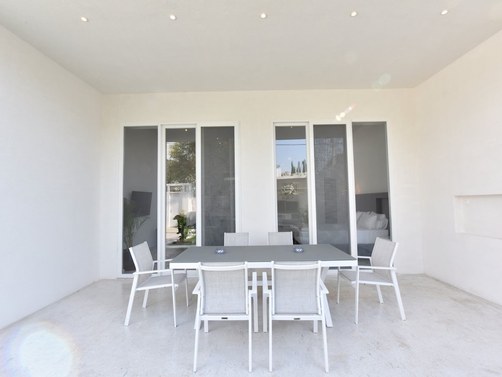 4 Elements Earth Luxury Suites