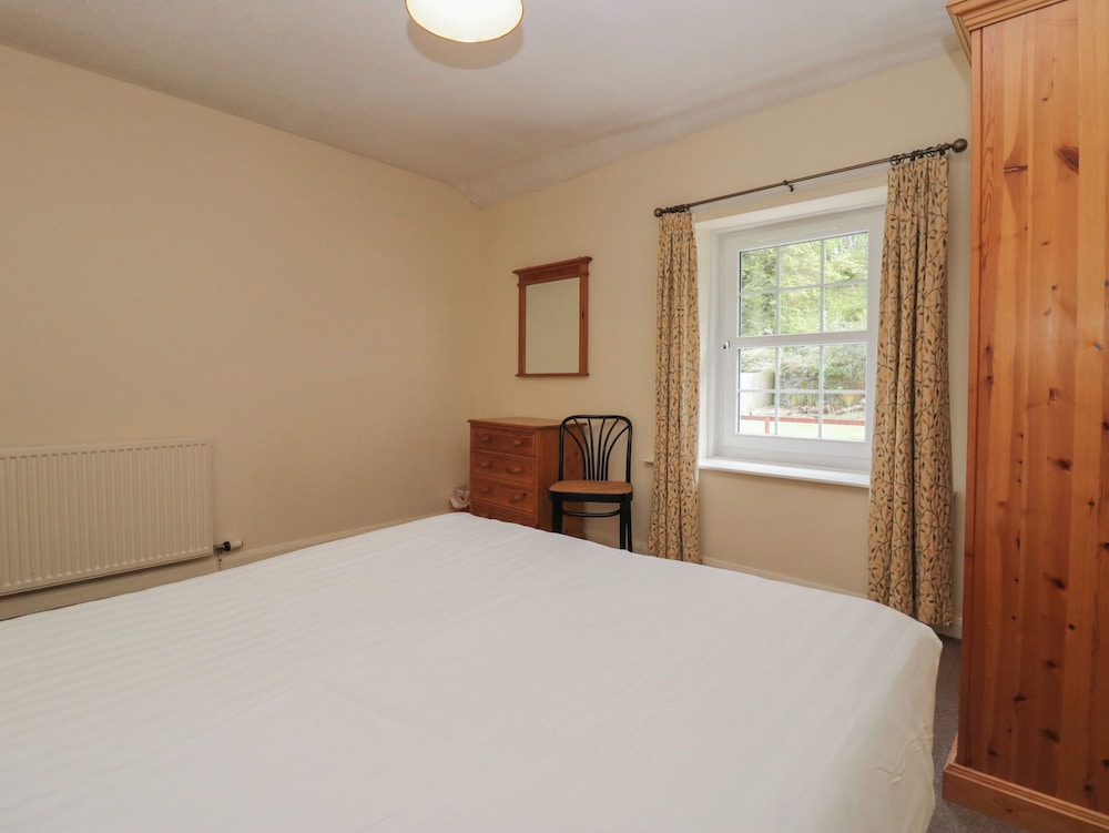 Garden Cottage No 2