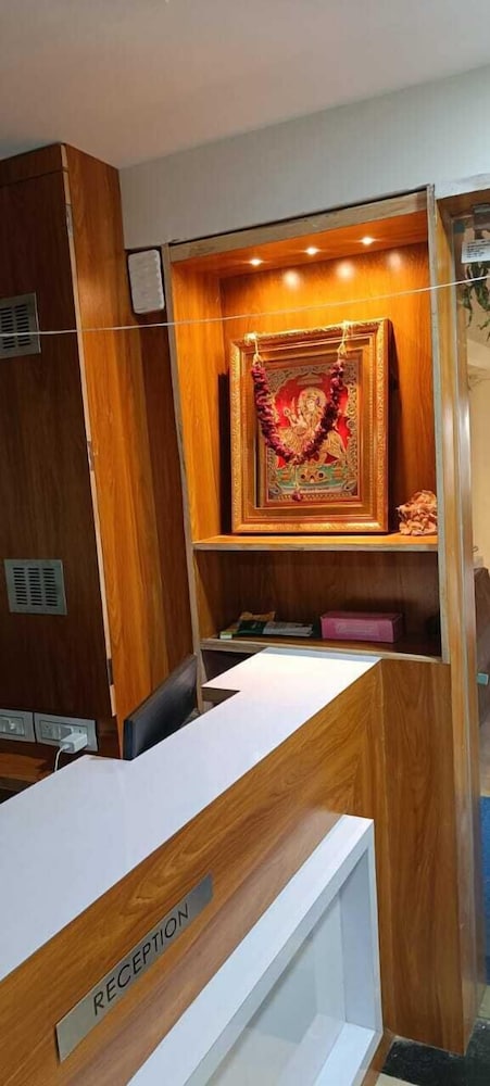 Shera Inn