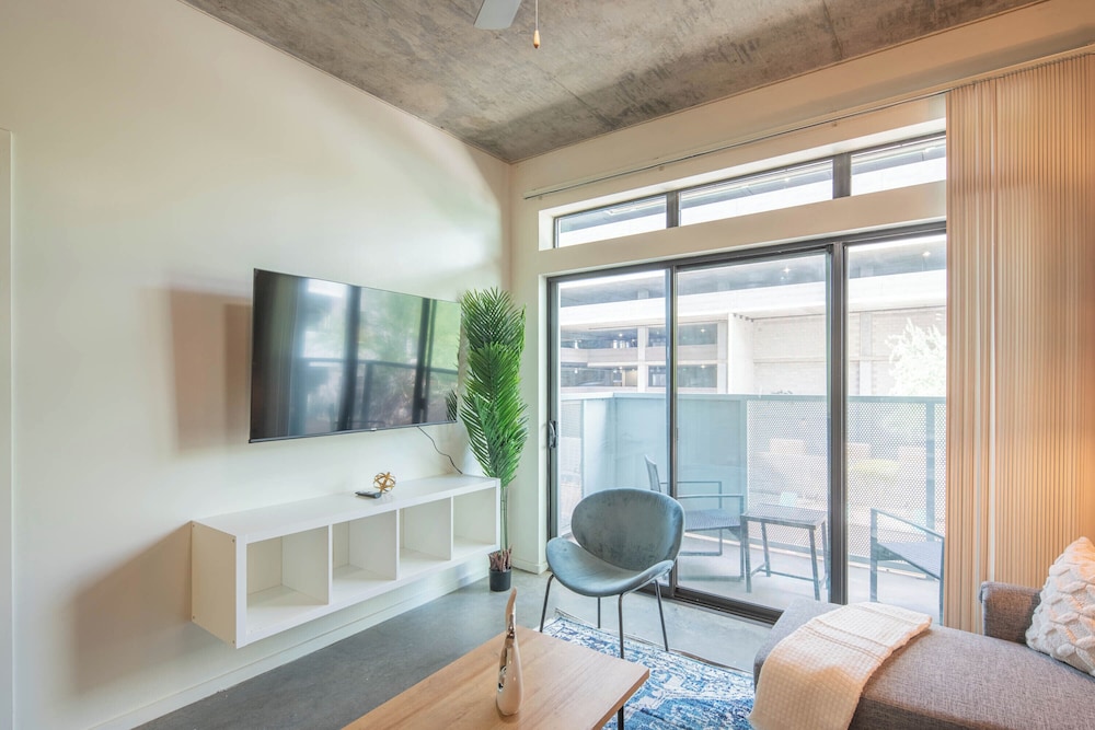 ROVE LIVING/KL - Roosevelt Point