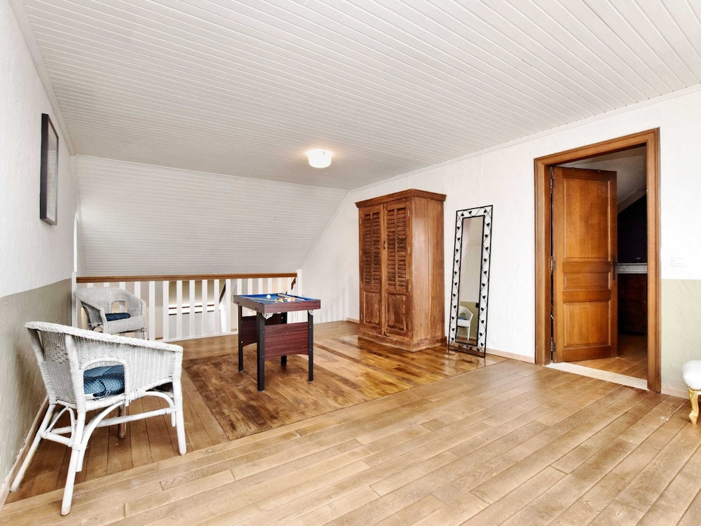 Holiday Home in Virton With Swimming Pool view 4