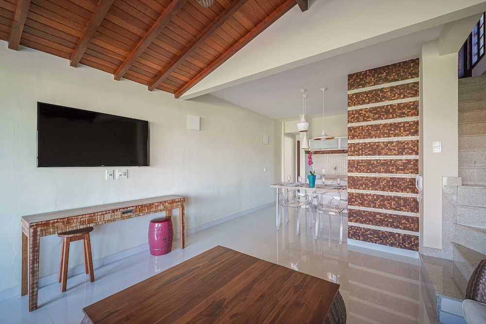 Bz60 Casa em condomínio pé na areia