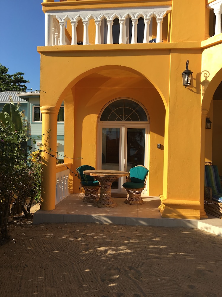 Blue Parrot Beach House