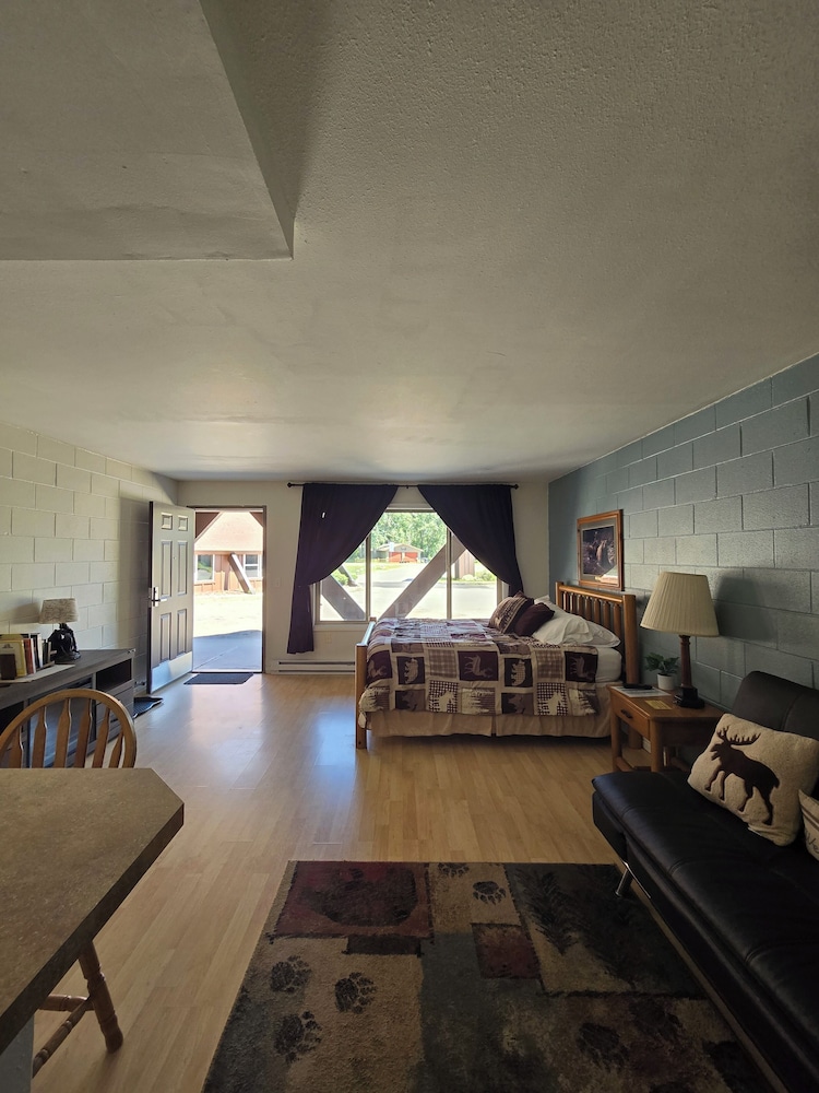 Photo 10