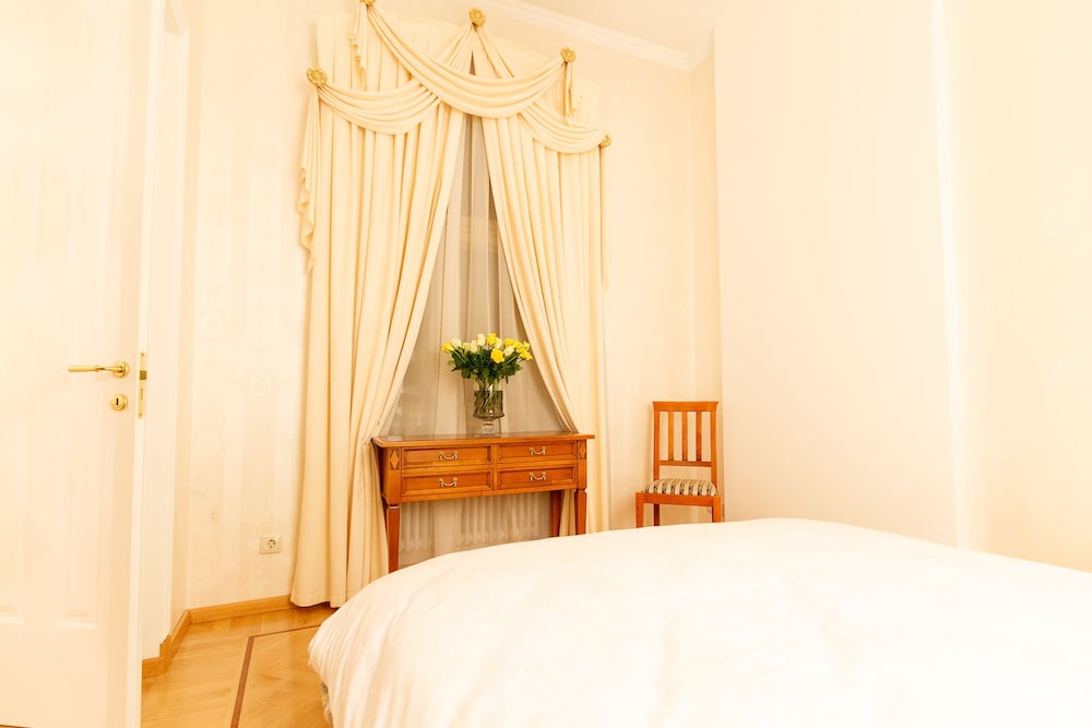 Charming Apartments near Hermitage