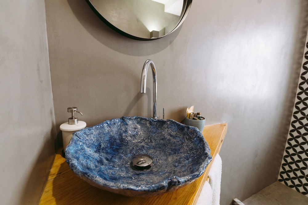 19 Tile Ceramic Concept - by Unlock Hotels